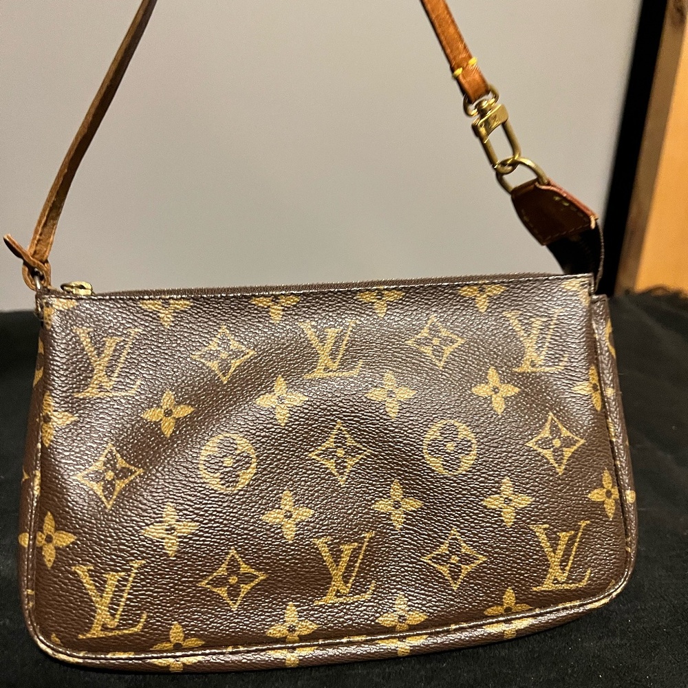 Louis Vuitton Pochette Accessories